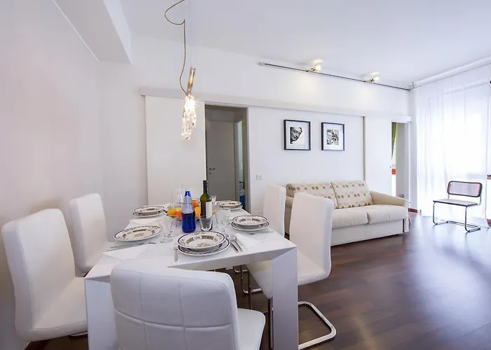 Appartement The Square Como